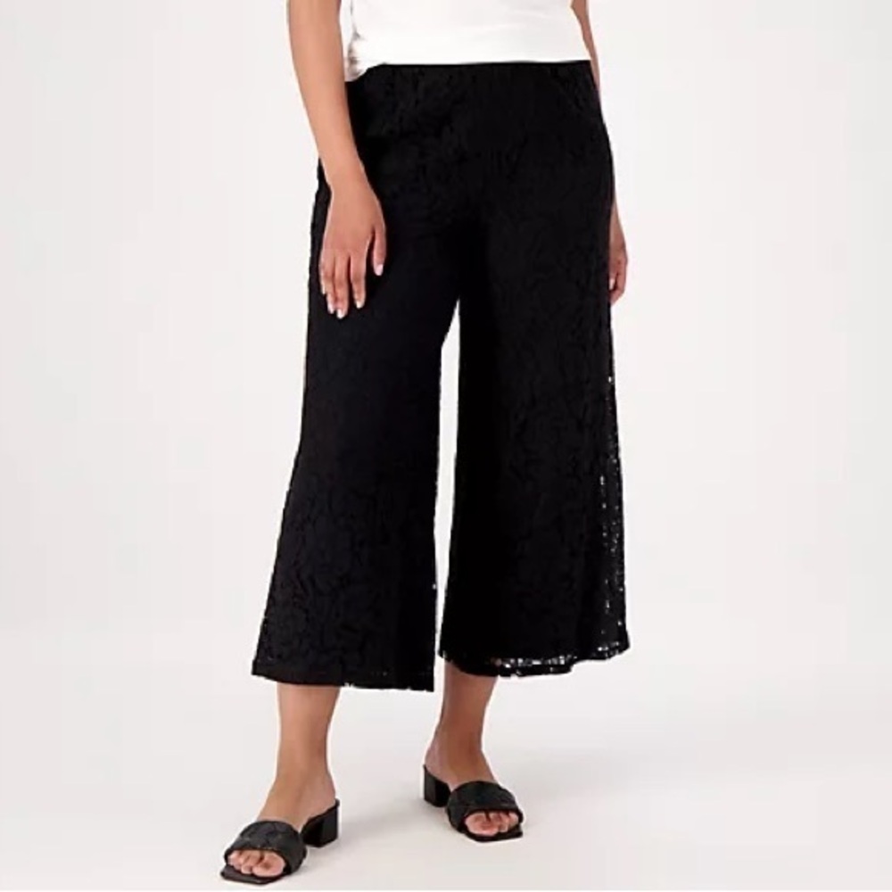 Girl With Curves Regular Lace Wide Leg Crop Pants sz M NEW # bag 209